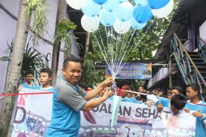 Jalan Sehat dan Lomba Cosplay Tokoh Pahlawan Meriahkan HUT ke 18 SMP IT Luqman Al.Hakim Slawi