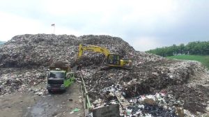 Kiriman Sampah ke TPA Penujah Terus Menurun