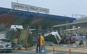 Kecelakaan Beruntun di Gerbang Tol Halim Utama Jakarta, Libatkan Tujuh Kendaraan