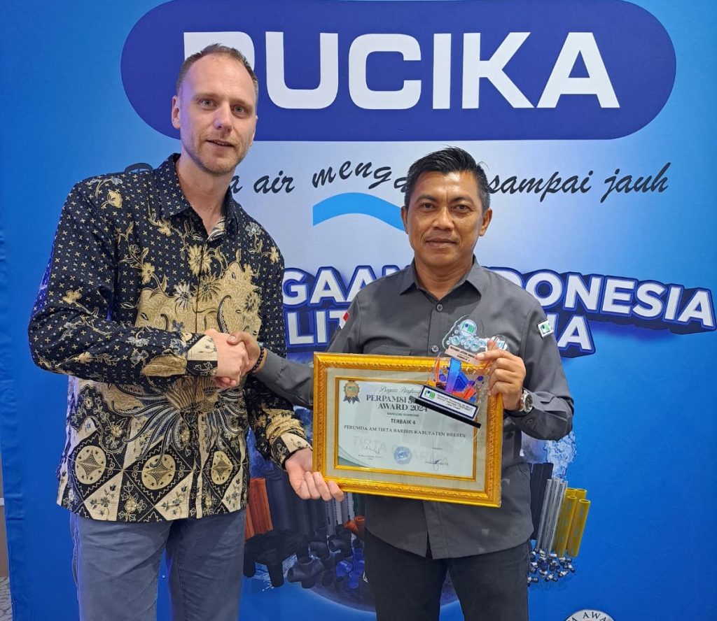 Perumda Tirta Baribis Brebes Raih BUMD Air Minum Terbaik