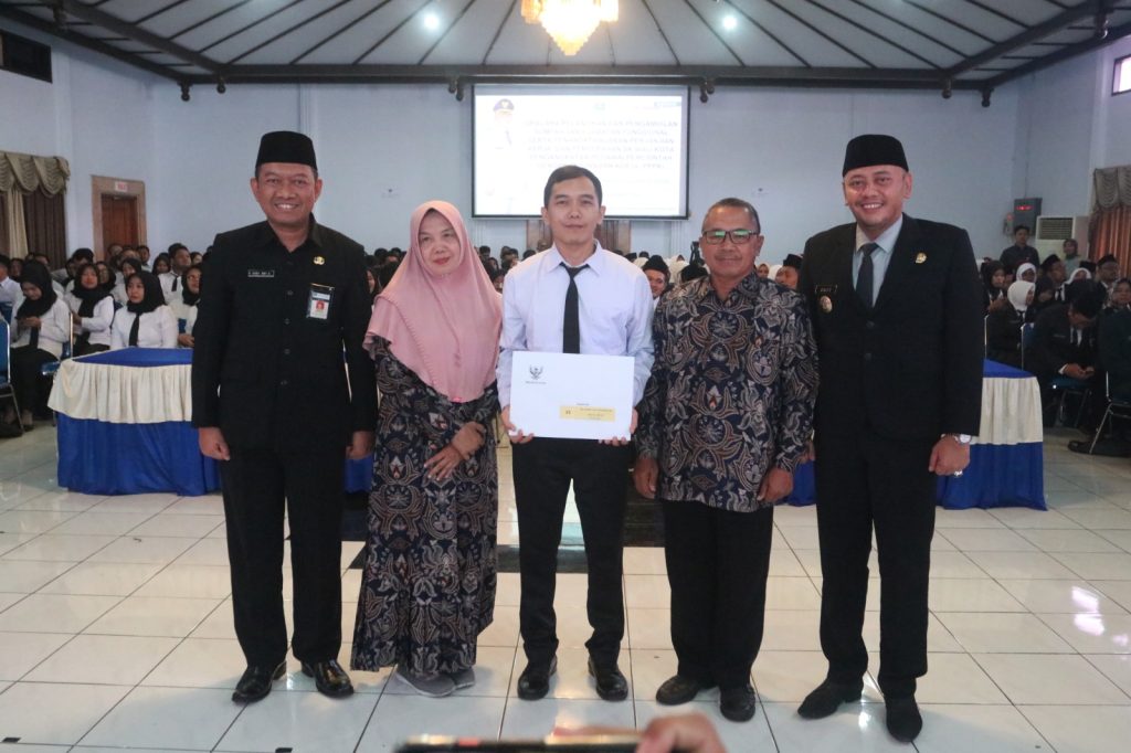 Orang Tua PPPK Dapat Bonus Menginap di Guci