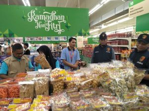 Satreskrim dan Dinkes Pantau Keamanan Pangan di Toserba dan Pusat Kuliner