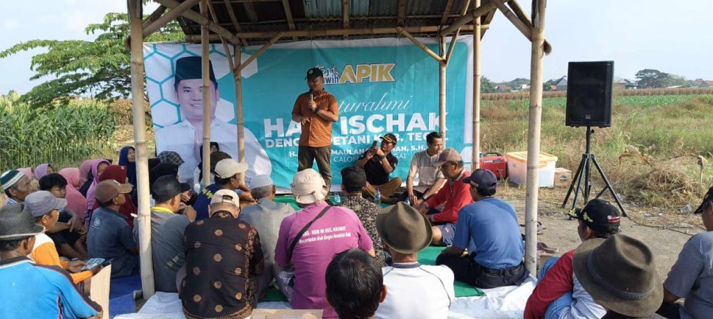 Haji Ischak Blusukan ke Sawah Serap Aspirasi Petani