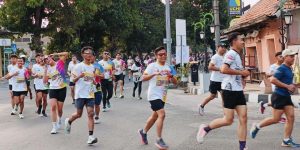 Belasan Ribu Runner Ikuti Colorful Tesla Run Slawi