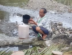Kemarau Mulai Berdampak, Ratusan Warga di Bantarkawung Brebes Krisis Air Bersih