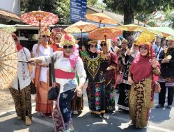 Karnaval Unik, Kepala SMP se-Kabupaten Tegal Gunakan Pakaian Wayang Orang