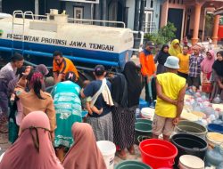 Kekeringan di Brebes Selatan Meluas, BPBD Gencarkan Droping Air Bersih
