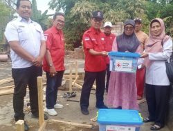 PMI Salurkan Bantuan Bagi Korban Kebakaran