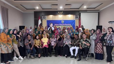 Dinsos PPKB Gelar Sekolah Perempuan Sekoper Permata Angkatan II