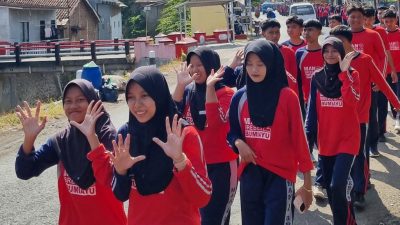 MAN 2 Brebes Meriahkan Haornas dengan Jalan Sehat dan Penanaman Pohon