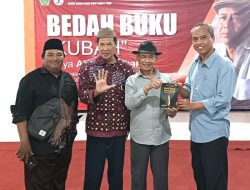 Ahmad Tohari Hadir di Tegal, Buku Kubah Dibedah Mahasiswa IBN Tegal