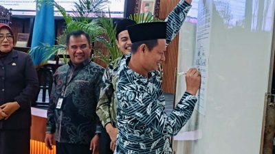 50 Anggota DPRD Kabupaten Tegal Tandatangani Pernyataan Komitmen Antikorupsi