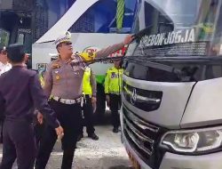 Sopir Bus di Terminal Tegal Dibuat Terkejut
