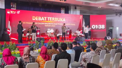 Tiga Paslon Pilwalkot Tegal Adu Gagasan di Debat Perdana