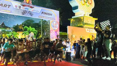 Ratusan Pelari Meriahkan Fun Run Night Kejuaraan Tarkam Kemenpora