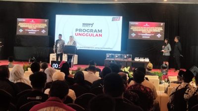 Mitha – Wurja Ikuti Debat KPU Brebes, Berjanji Benahi Jalan Hingga Nakes Door to Door