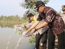 Perbaiki Ekosistem, Tabur 20.000 Ikan