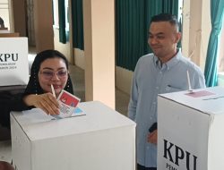 Mitha Optimis Menang, Nyoblos di TPS 27 Brebes
