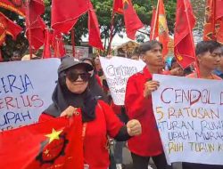 Ratusan Buruh di Brebes Demo, Begini Tuntutannya