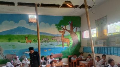 Krisis Infrastruktur Sekolah Dasar di Paguyangan, Brebes : Bangunan Rapuh dan Minim Fasilit