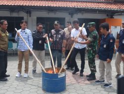 Satu Hari Jelang Coblosan, KPU Musnahkan 2.956 Lembar Surat Suara Lebih dan Rusak