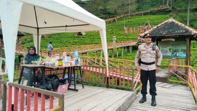 Libur Nataru, Polisi Siaga di Tuk Sirah dan Kebun Teh Kaligua