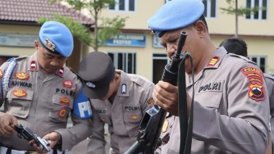 Propam Polres Tegal Kota, Mendadak Periksa Senpi Polisi