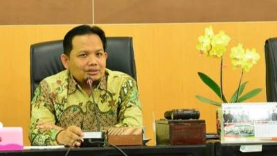 Pemasangan Tiang Internet Semrawut, Anggota DPRD Kabupaten Tegal Minta Ditertibkan