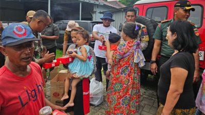 Pengurus IOF Tegal Raya Baksos Korban Banjir di Brebes