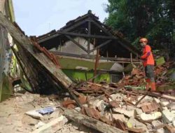 Hujan Deras, Bangunan SDN 04 Galuhtimur di Brebes Ambruk