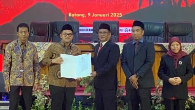 KPU Batang Tetapkan Faiz-Suyono Bupati dan Wakil Bupati Terpilih