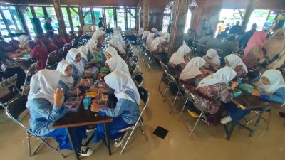 Wartawan di Tegal Gelar Makan Bergizi Gratis