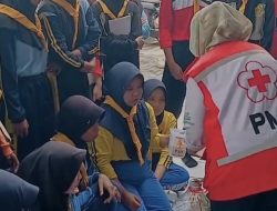 Puluhan Anggota PMR Wira Dilatih Membuat Eco Enzyme dan Ecoprint