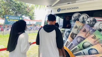 Warga Antusias Tukar Uang Rupiah, Pecahan Rp 1.000 Sampai Rp 20.000 Banyak Diminati