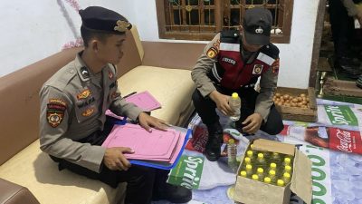 Puluhan Botol Miras Ilegal Disita Polisi Saat Razia di Kersana