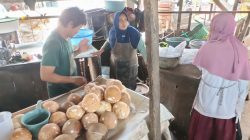 Kelapa Parut di Pasar Pagi Tegal Tembus Rp 40 ribu per Kilogram