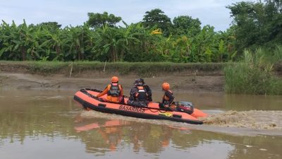 Cari Korban Hilang di Sungai Pemali, 26 Personel Tim SAR Gabungan Diterjunkan