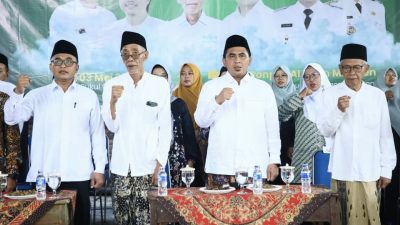 100 Hari Kerja Luthfi-Yasin, Terbitkan Pergub Pesantren dan Cairkan Insentif Guru Agama