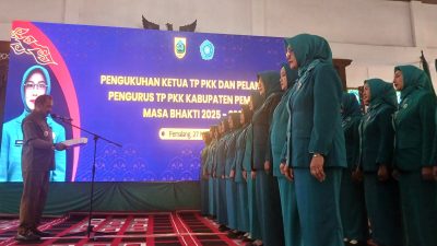 Bupati Pemalang Kukuhkan Tim Penggerak PKK dan Pengurus Dekranasda