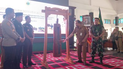 Bupati Canangkan Bulan Bhakti Gotong Royong Masyarakat 2025
