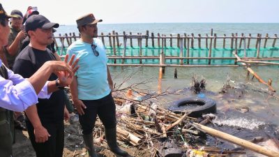 Pantai Kramatsari ‘Hilang’ Ditelan Abrasi, Gubernur Ahmad Luthfi Datang Perbaiki Tanggul 1 KM
