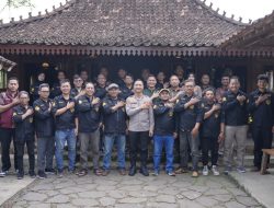 Perkuat Kemitraan, Kapolres Batang Kukuhkan Pengurus Forum Wartawan Polres Batang