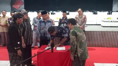 Bupati Ischak Lantik Pengurus DKKT dan DKD-KT, Komitmen Dukung Program Kesenian dan Kebudayaan