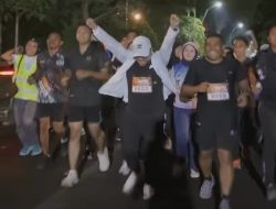Ratusan Pelari Meriahkan Slawi Ageng Night Run 5K