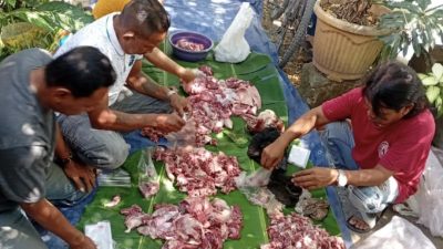 Komunitas Ndasmumet & Baznas Brebes Turut Berkurban