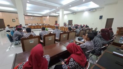 Tuntut Diangkat ASN, Nakes dan Tenaga Teknis Geruduk Kantor DPRD Brebes
