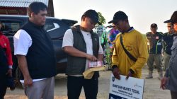 Bupati Tegal Mas Ischak Bantu Pembangunan Jalan Dukuh Karangsari-Cipero