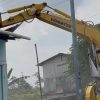 8 Bangunan Liar di Jalan Lingkar Bumiayu Brebes Dibongkar Satpol PP