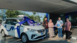 BRI Cabang Brebes Serahkan Hadiah Grand Prize PHS Mobil Ertiga