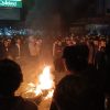 Aksi Seribu Lilin Bumiayu Brebes Memanas, Massa Bakar Ban di Depan Polsek
